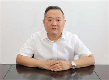 黨委書記、執(zhí)行董事——溫法璽.jpg